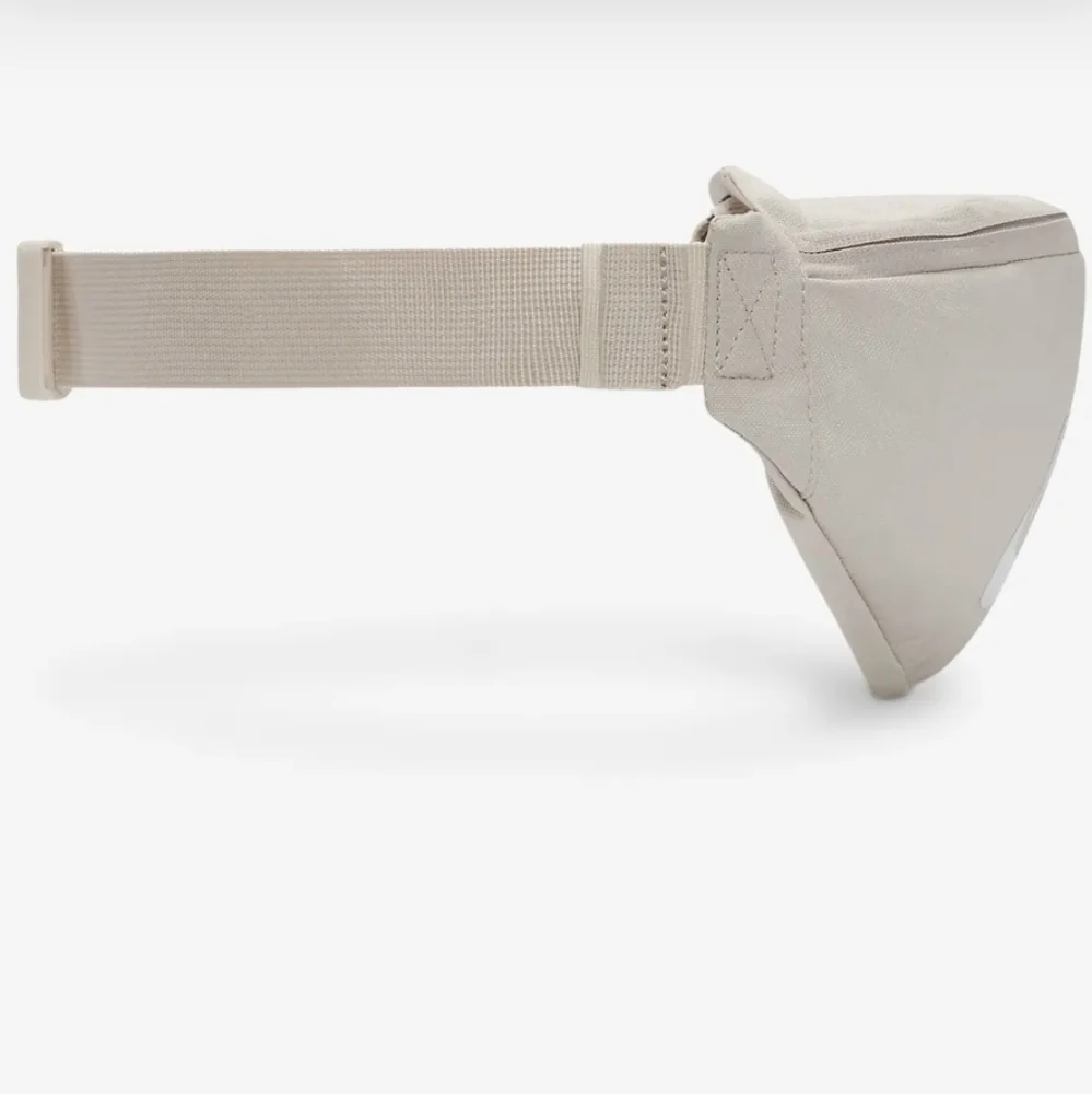 Nike Heritage Beige Fanny Pack - Picture 5 of 9